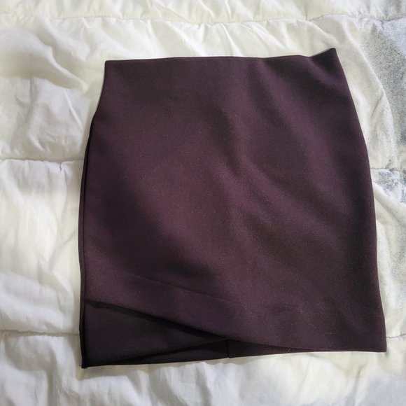 H&M Wrap Purple/Plum Mini Skirt, Size 4 - Picture 1 of 3
